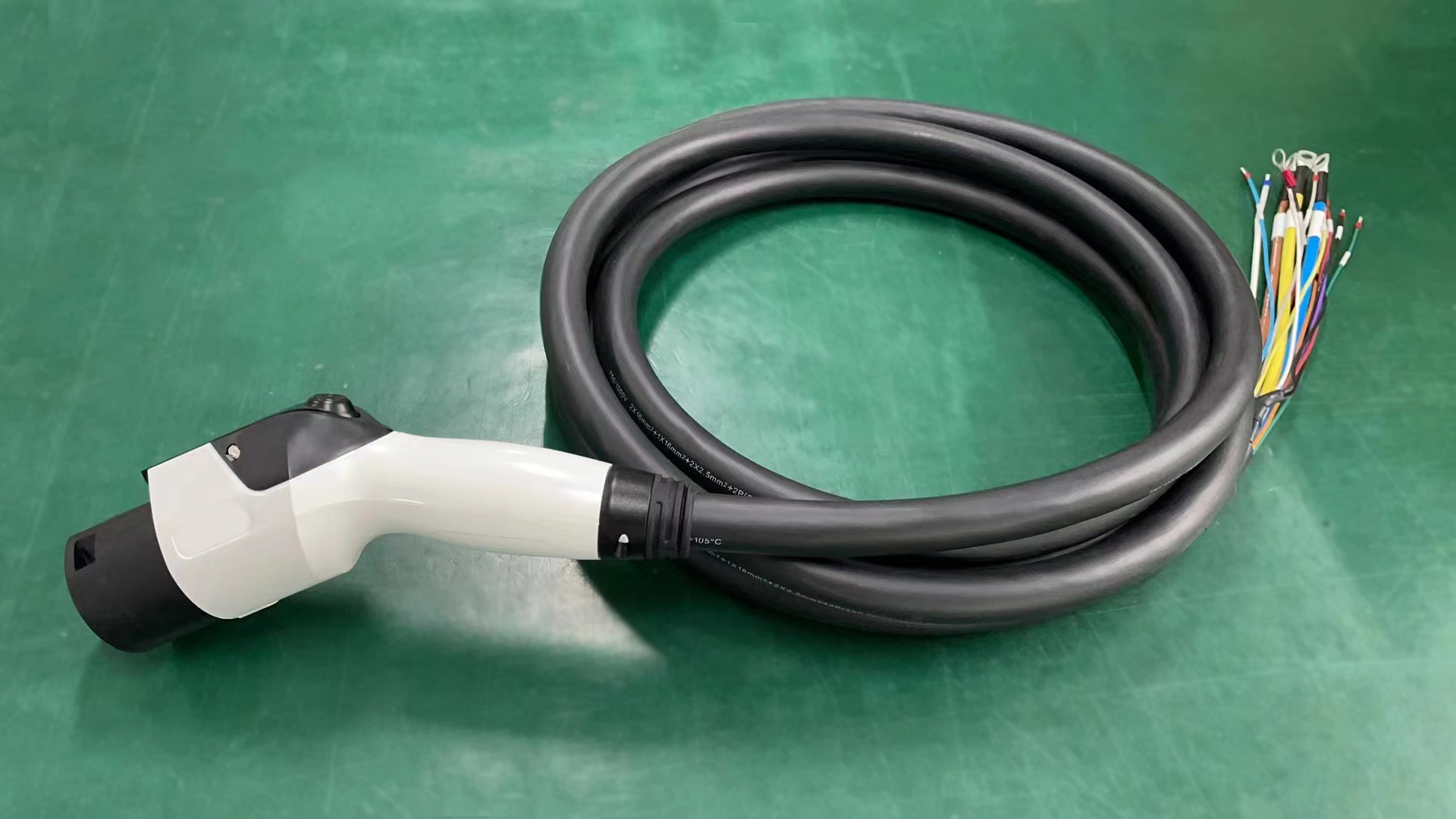 廣（guǎng）州電纜新能（néng）源（yuán）充電樁電纜新品投入試（shì）用（yòng）